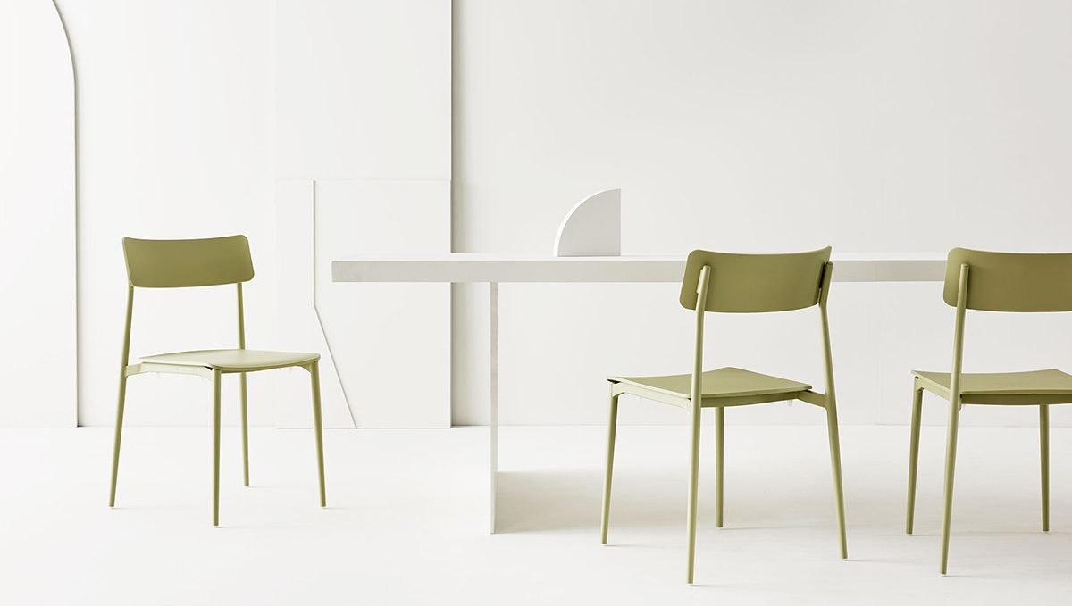 Ghế ăn cao cấp mặt nhựa chân sắt SG-WC313