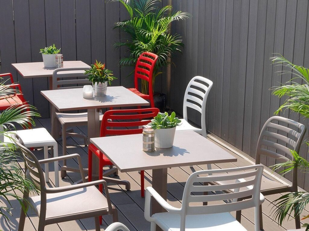 Ghế Sân Vườn Nhựa Đúc Cao Cấp