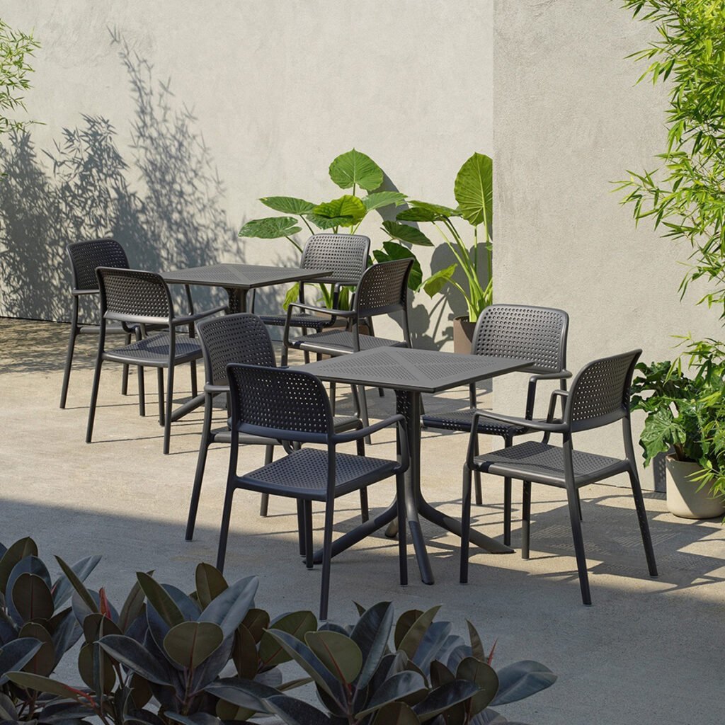 Bàn ghế cafe sân vườn Win Chair